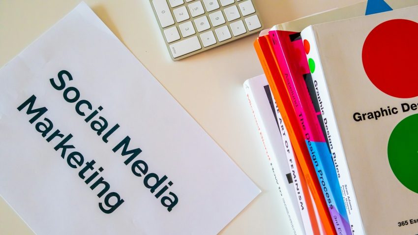 SMM Followers: Cara Kerja, Manfaat, dan Risikonya